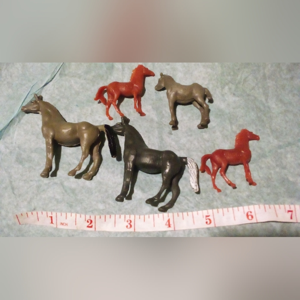 Lot Of 5 Vintage Miniature Horses